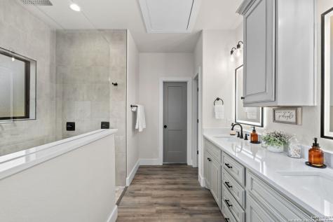 3260 Palomino Springs Bandera TX 78003