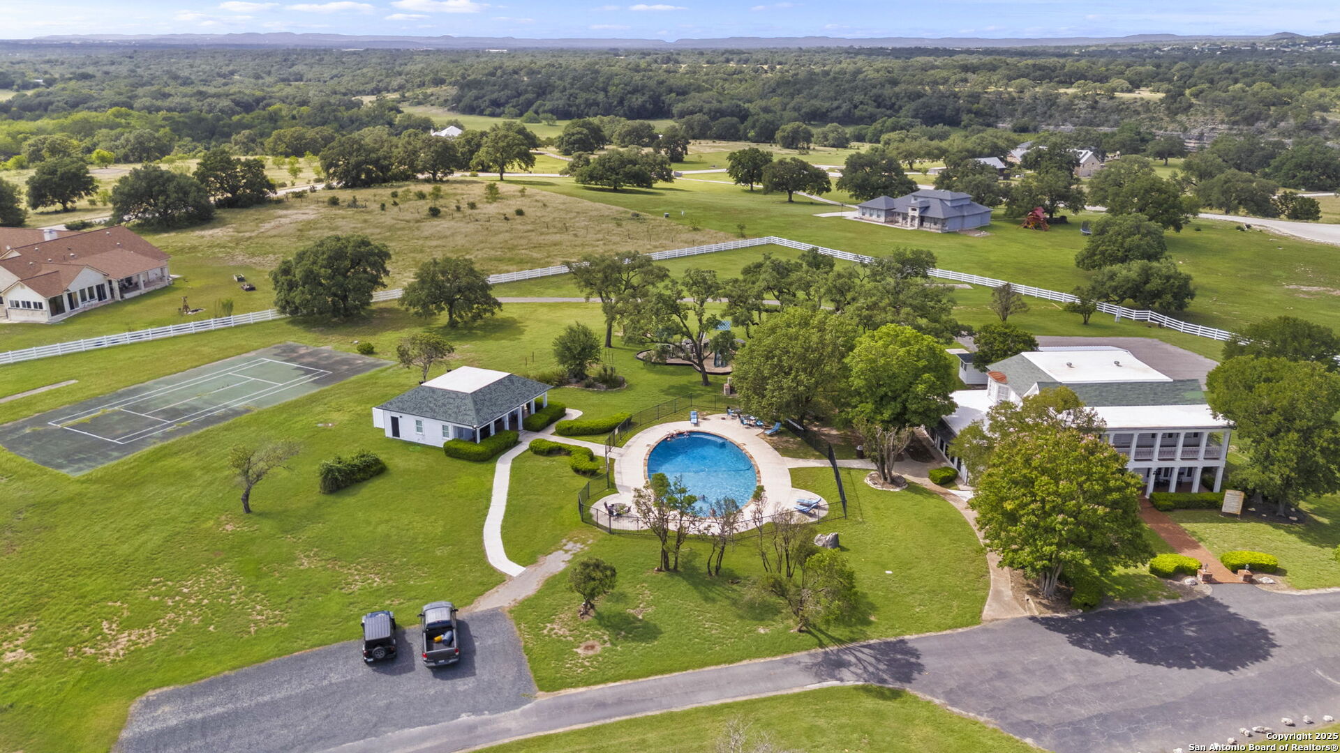3260 Palomino Springs Bandera TX 78003