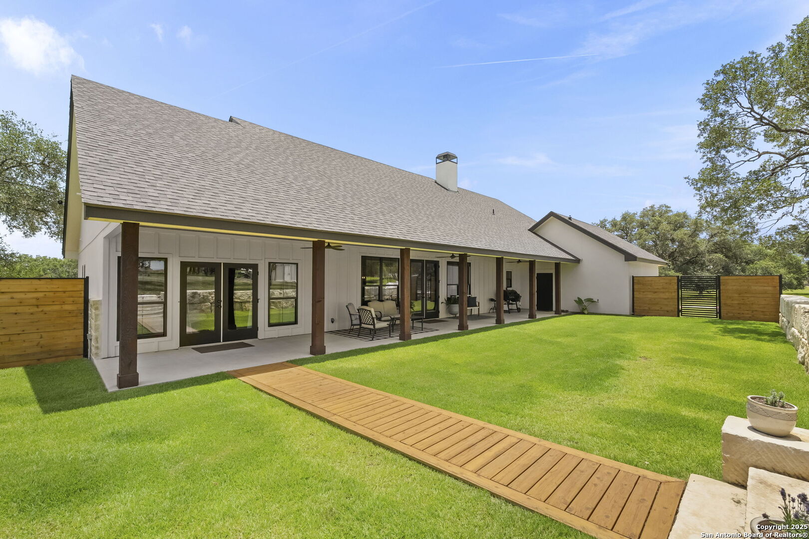 3260 Palomino Springs Bandera TX 78003