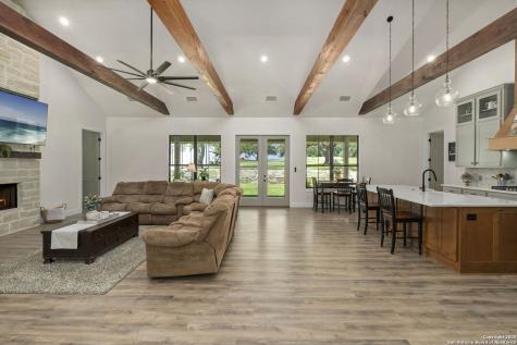 3260 Palomino Springs Bandera TX 78003