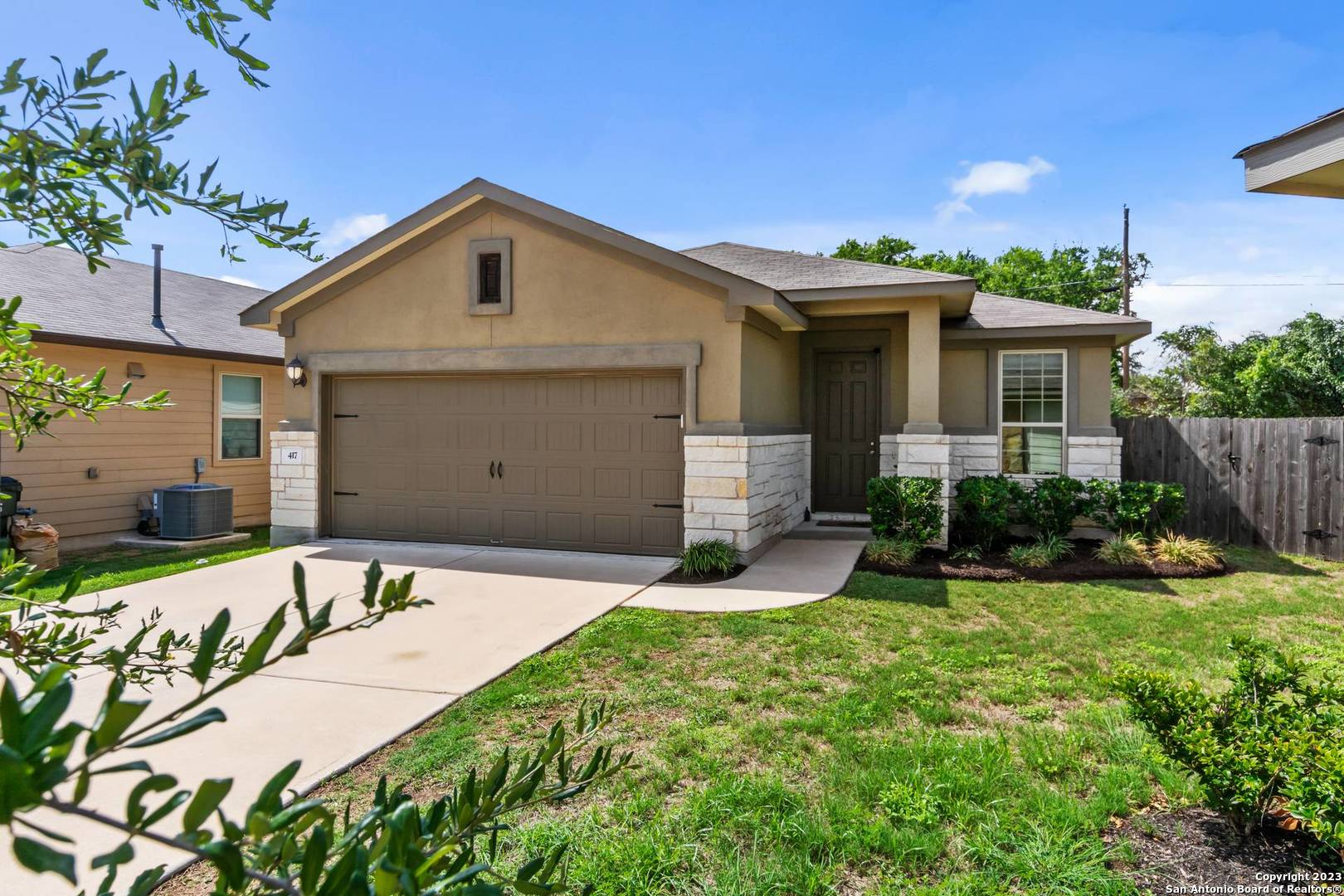 417 Anacua Loop Manchaca TX 78652