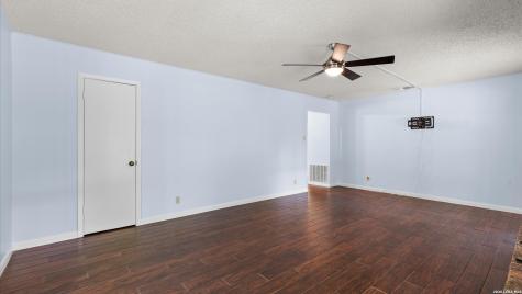 8338 Delphian Drive Universal City TX 78148