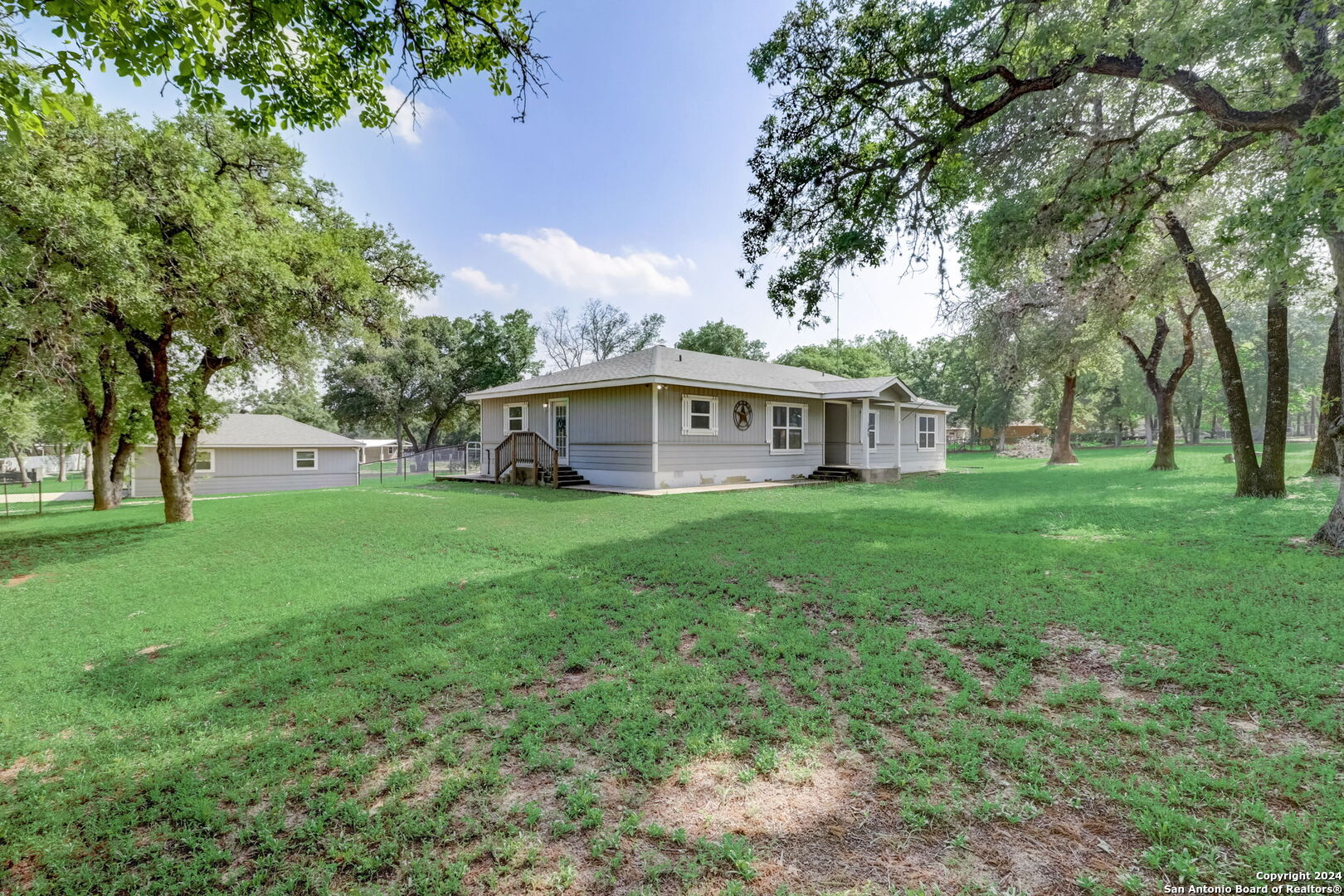 285 Oak Hollow Drive La Vernia TX 78121