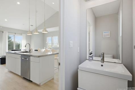 422 Hays Street #3 San Antonio TX 78202