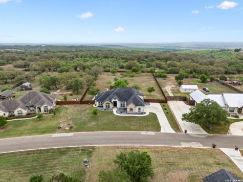 498 Double Gate Road Castroville TX 78009