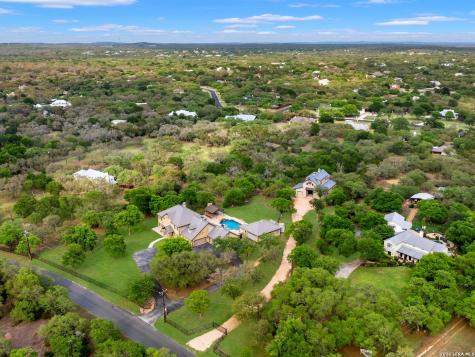 103 S Cibolo Hollow Fair Oaks Ranch TX 78015