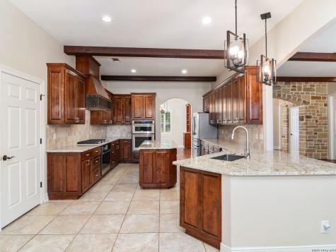 103 S Cibolo Hollow Fair Oaks Ranch TX 78015