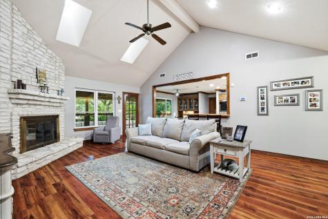 15662 Dove Meadow San Antonio TX 78248