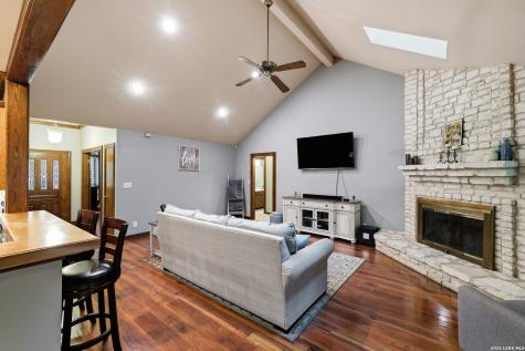 15662 Dove Meadow San Antonio TX 78248