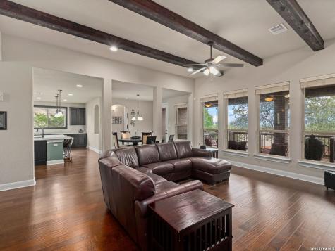 8926 Irving Hill Boerne TX 78015