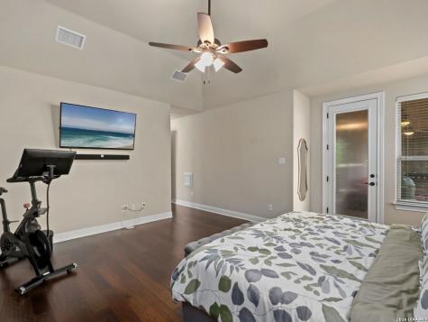 8926 Irving Hill Boerne TX 78015
