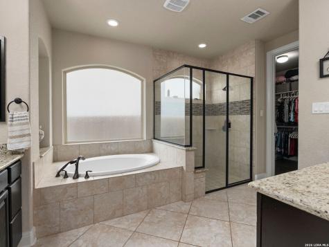 8926 Irving Hill Boerne TX 78015