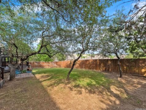 8926 Irving Hill Boerne TX 78015