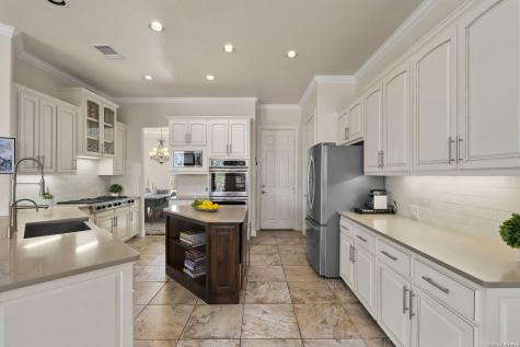 3230 Roan Way San Antonio TX 78259