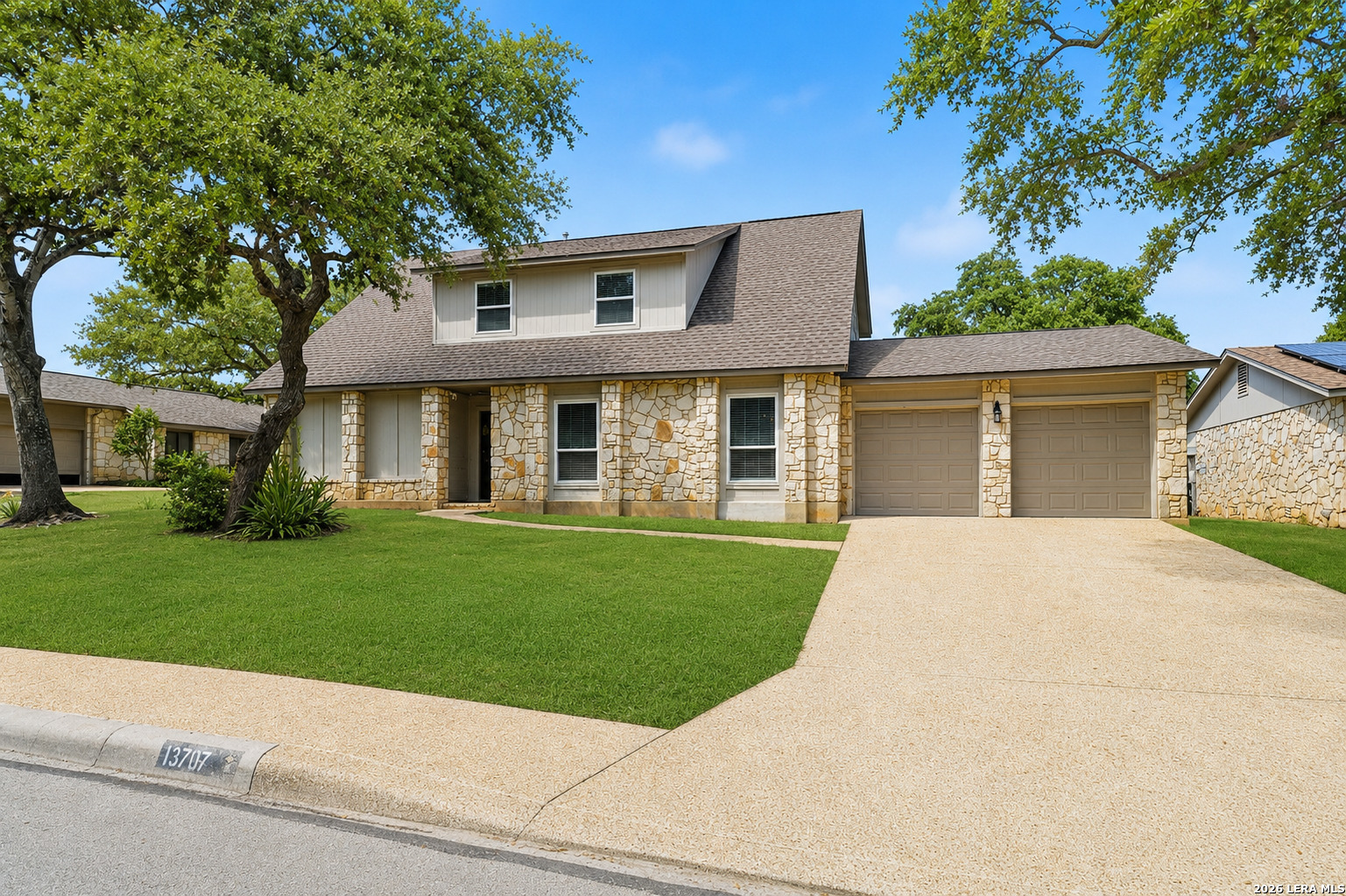 13707 Oak Cabin San Antonio TX 78232