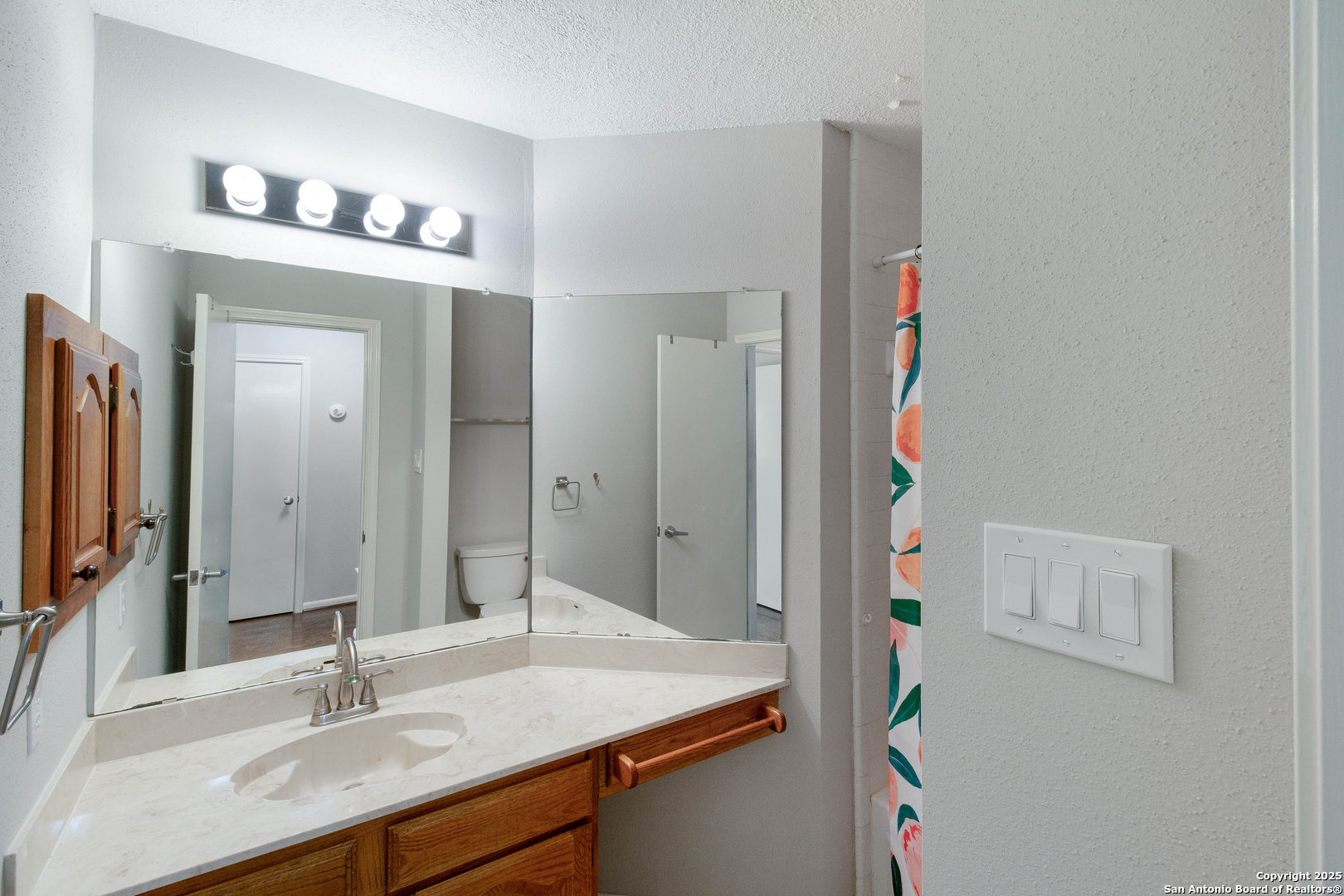 9520 Woodland Hills San Antonio TX 78250