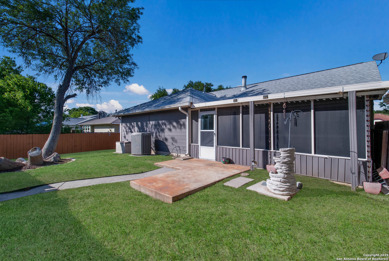 9520 Woodland Hills San Antonio TX 78250