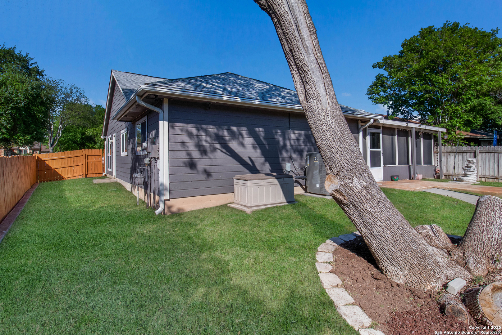 9520 Woodland Hills San Antonio TX 78250
