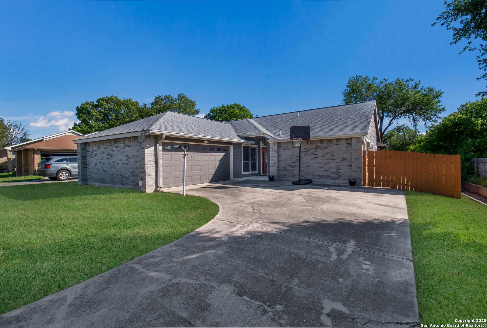 9520 Woodland Hills San Antonio TX 78250