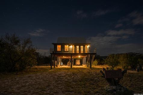1974 Fm 1120 Leakey TX 78873
