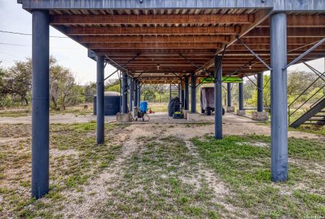 1974 Fm 1120 Leakey TX 78873