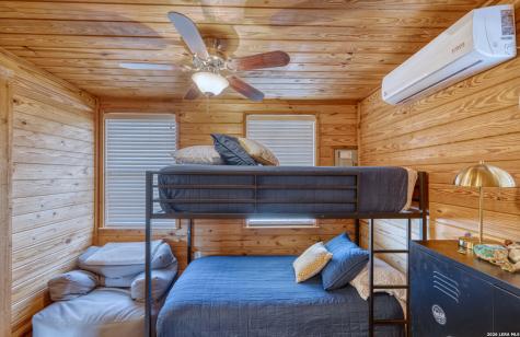 1974 Fm 1120 Leakey TX 78873