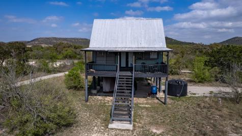 1974 Fm 1120 Leakey TX 78873