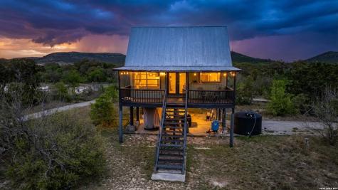 1974 Fm 1120 Leakey TX 78873