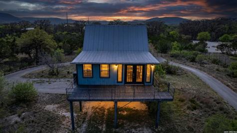 1974 Fm 1120 Leakey TX 78873