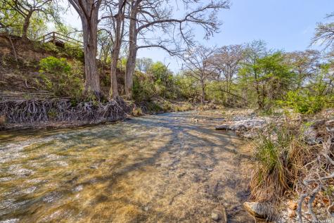 1974 Fm 1120 Leakey TX 78873