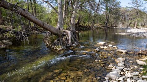 1974 Fm 1120 Leakey TX 78873