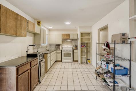 6602 Amberwood San Antonio TX 78242