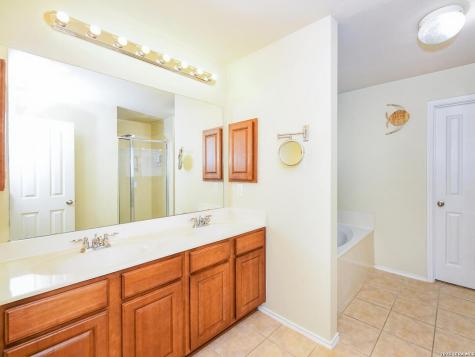9842 Magnolia San Antonio TX 78251