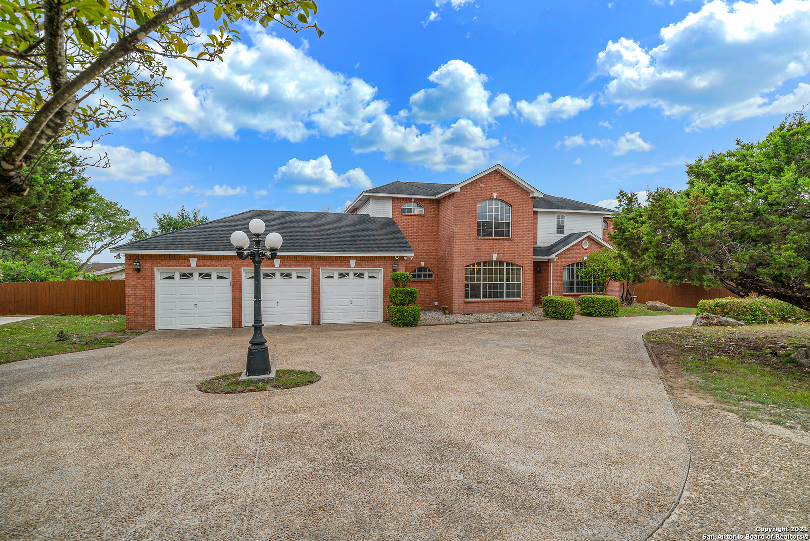 100 Slumber Pass San Antonio TX 78260