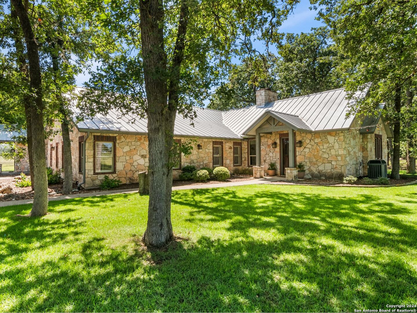 5 Old Fredericksburg Boerne TX 78015