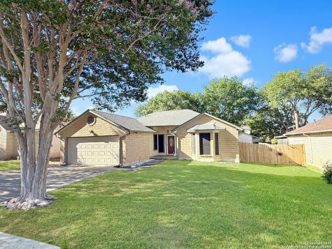 5221 Pond Lake San Antonio TX 78244