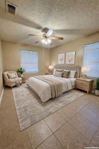 9122 Big Bethel San Antonio TX 78240
