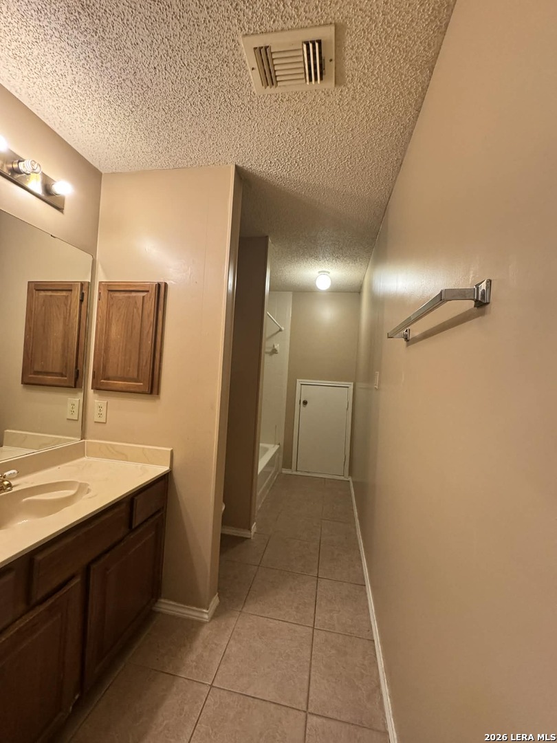 9122 Big Bethel San Antonio TX 78240