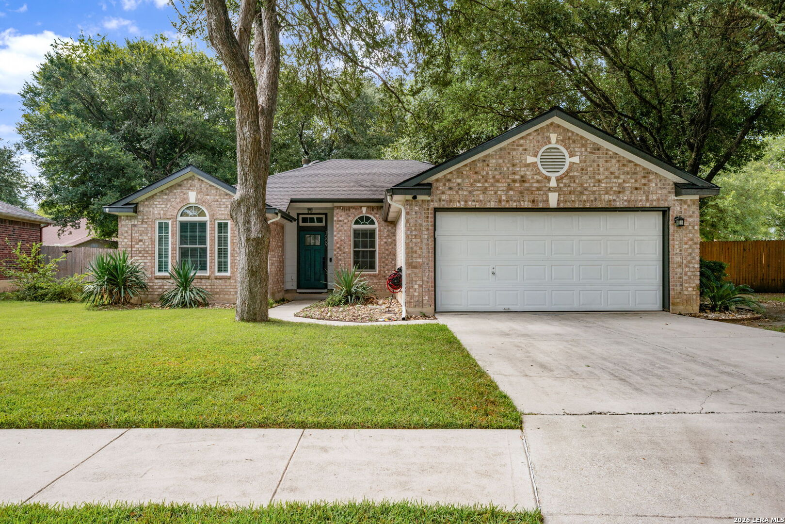 1009 Sandy Ridge Schertz TX 78154