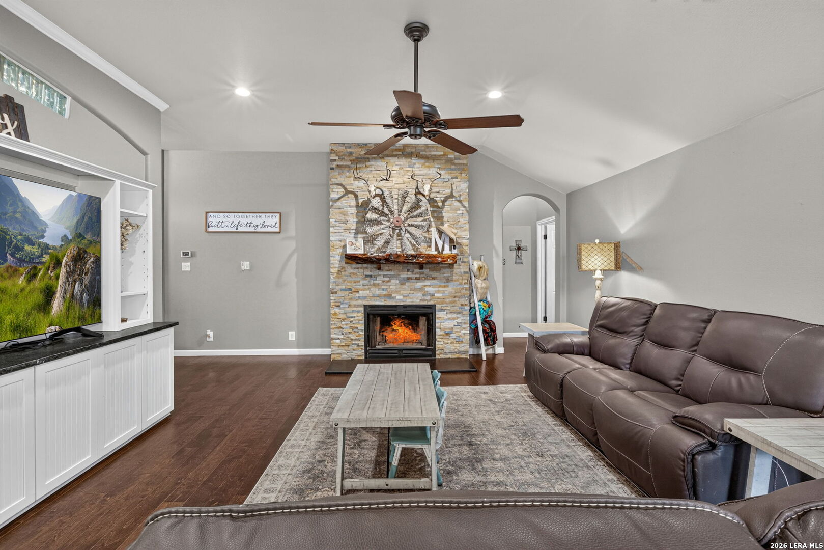 1009 Sandy Ridge Schertz TX 78154