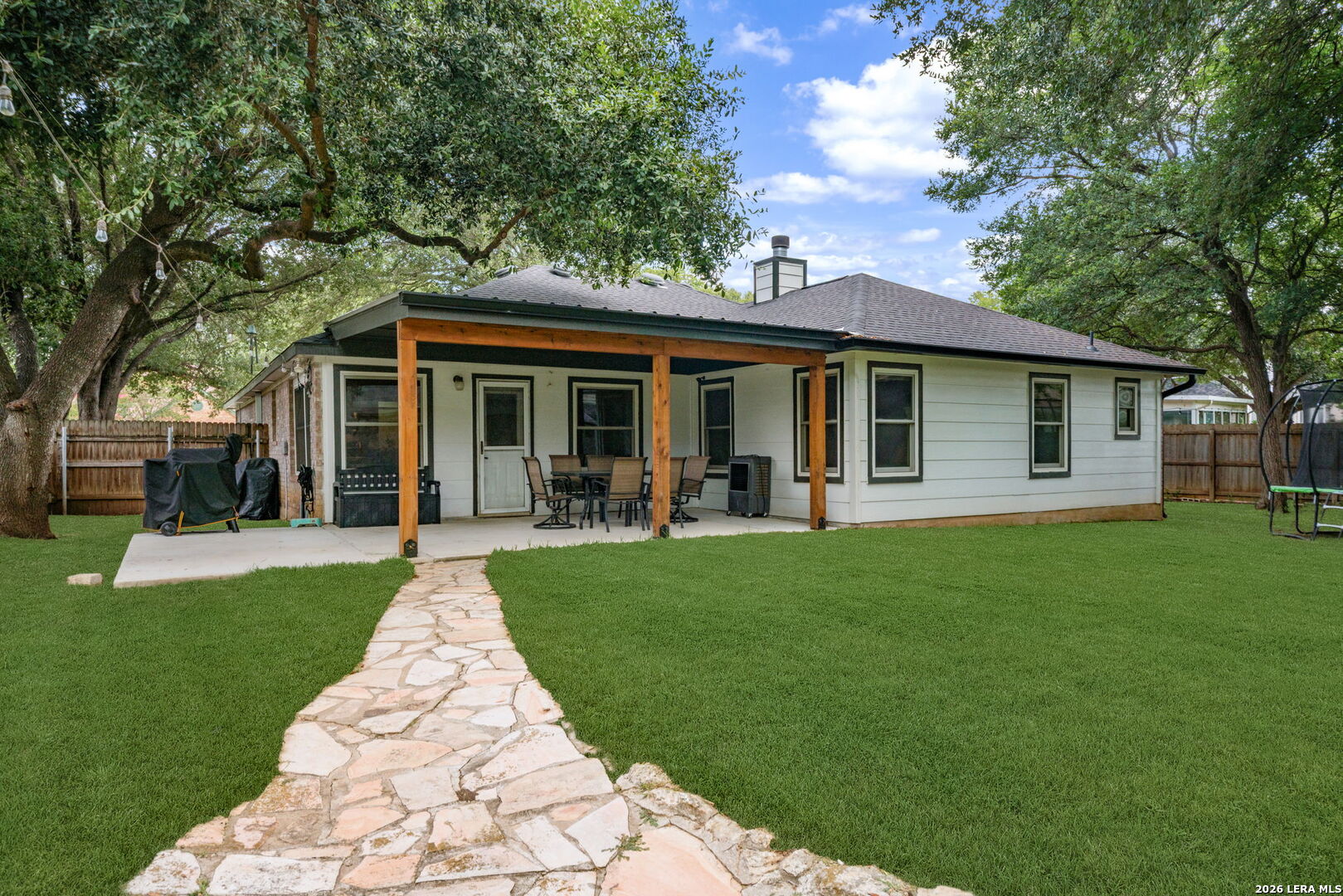 1009 Sandy Ridge Schertz TX 78154