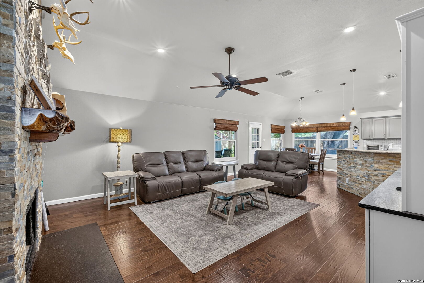 1009 Sandy Ridge Schertz TX 78154