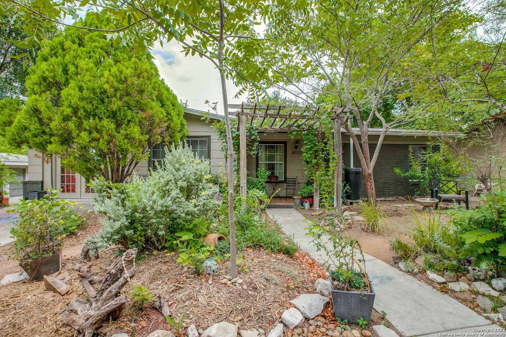 4703 Newcome Drive San Antonio TX 78229