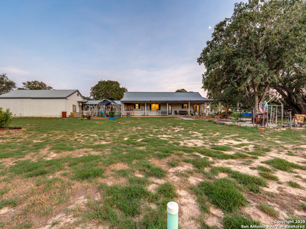 429 Ringaskiddy Floresville TX 78114