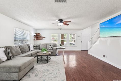 15840 Walnut Creek San Antonio TX 78247