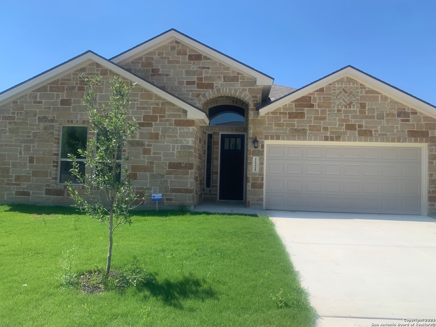 11235 Begonia Rock San Antonio TX 78245