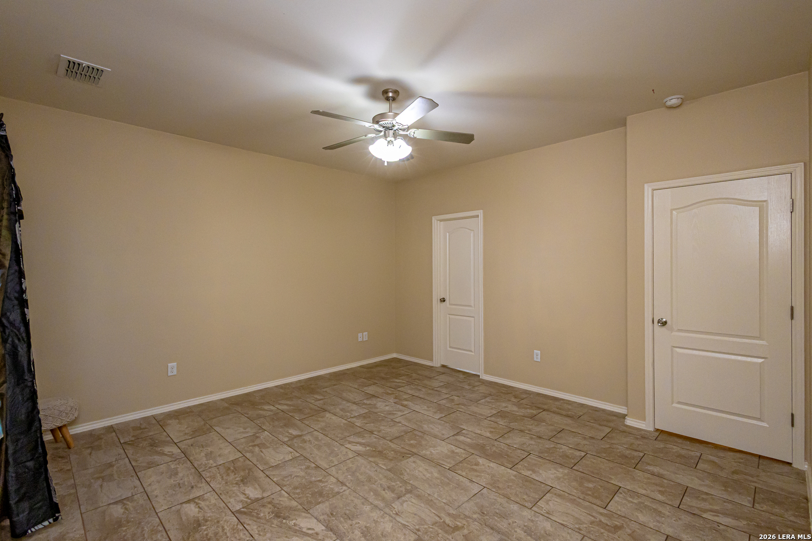 6015 Narciso Laredo TX 78046