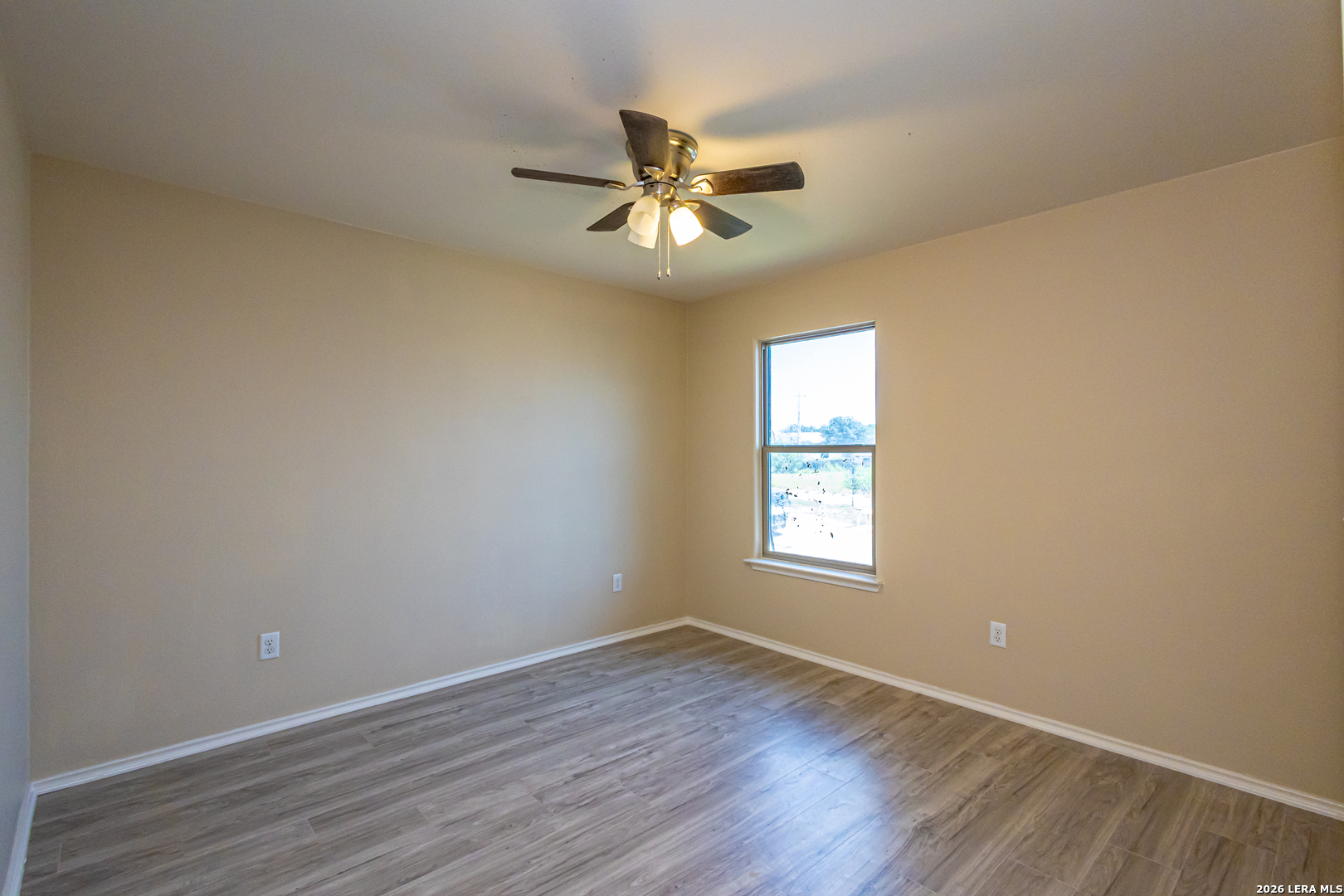 6015 Narciso Laredo TX 78046