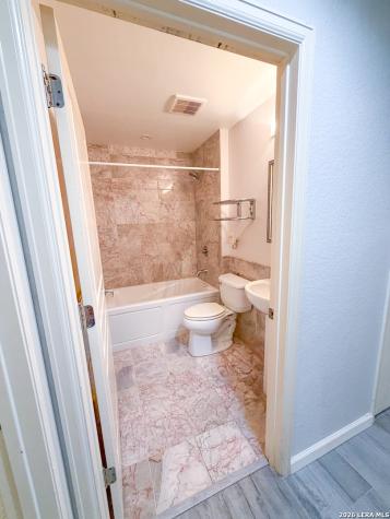 4907 Sky Oaks San Antonio TX 78253