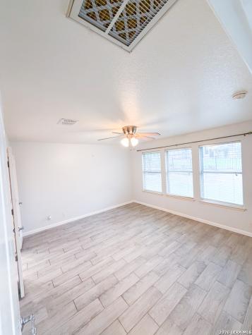 4907 Sky Oaks San Antonio TX 78253
